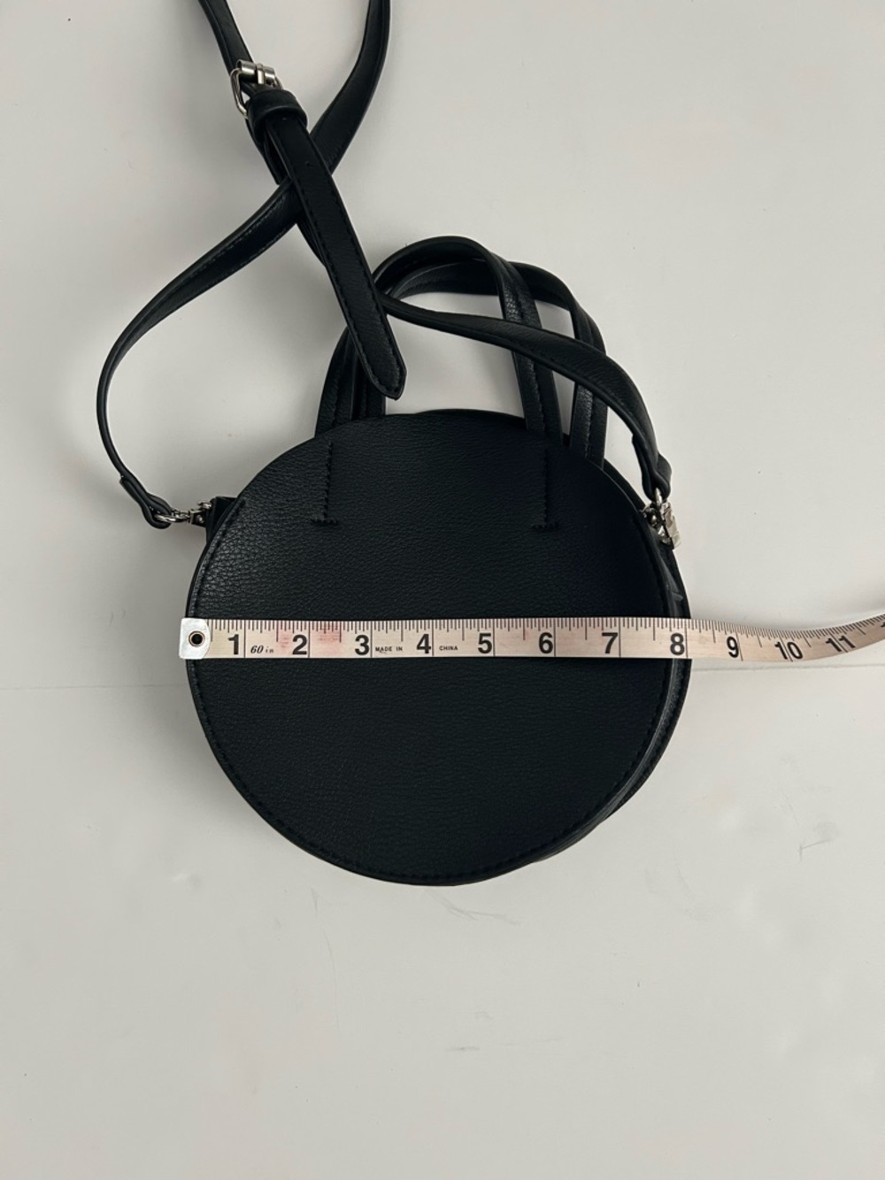 Urban Outfitters Black Round Crossbody Bag - Picture 4 of 4